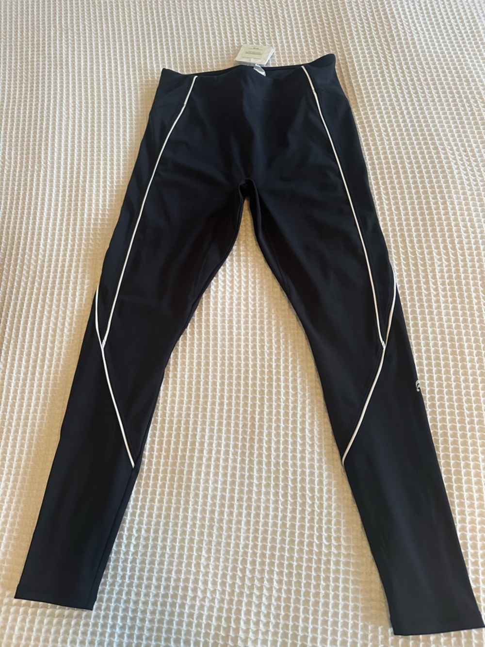 NEW Fabletics Motion 365+ black leggings workout
